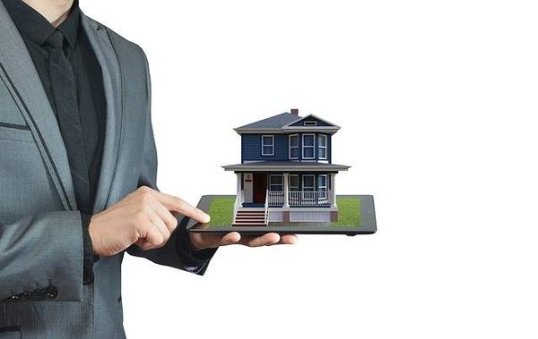 Comment trouver et contacter des agences ou des professionnels spécialisés dans l'immobilier de luxe à Valfréjus ?